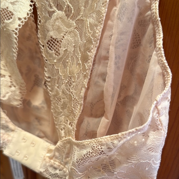 Soma Embraceable Lace Back Bralette in Soft Peach - Picture 4 of 5